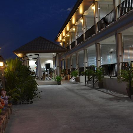 Koh Larn Sea Side Resort Buitenkant foto