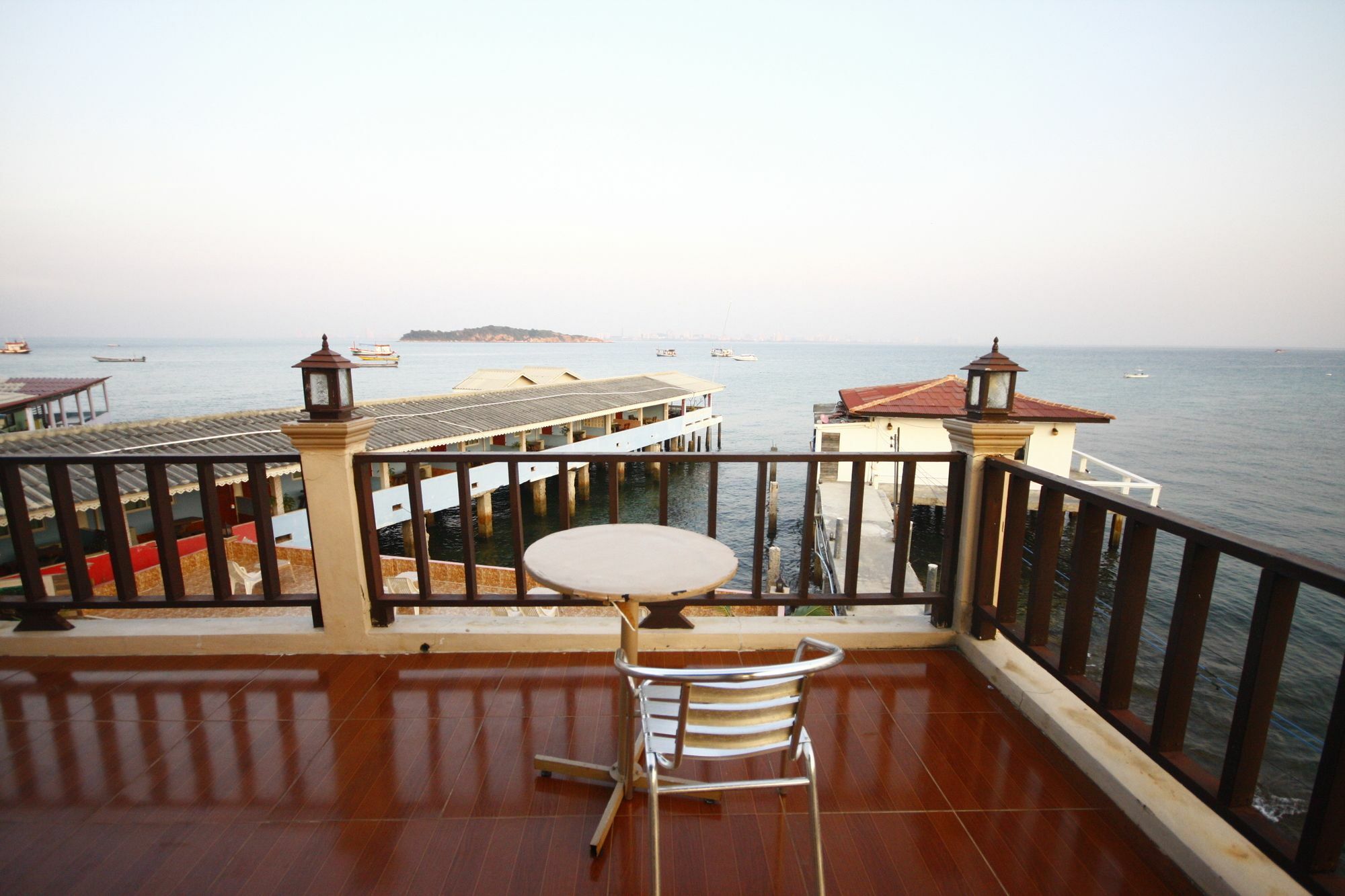Koh Larn Sea Side Resort Buitenkant foto